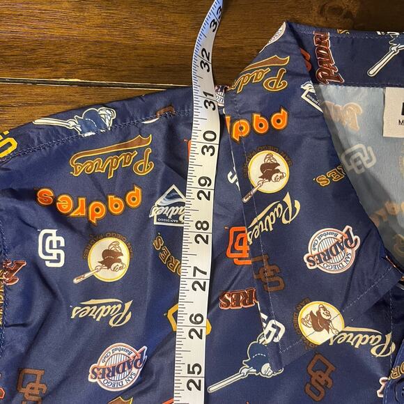 San Diego Padres Novelty Men Size XL Button Up Shirt Padres Southwest Used - Picture 6 of 6